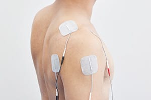 低周波導子パルス（粘着パッド）の治療例：肩